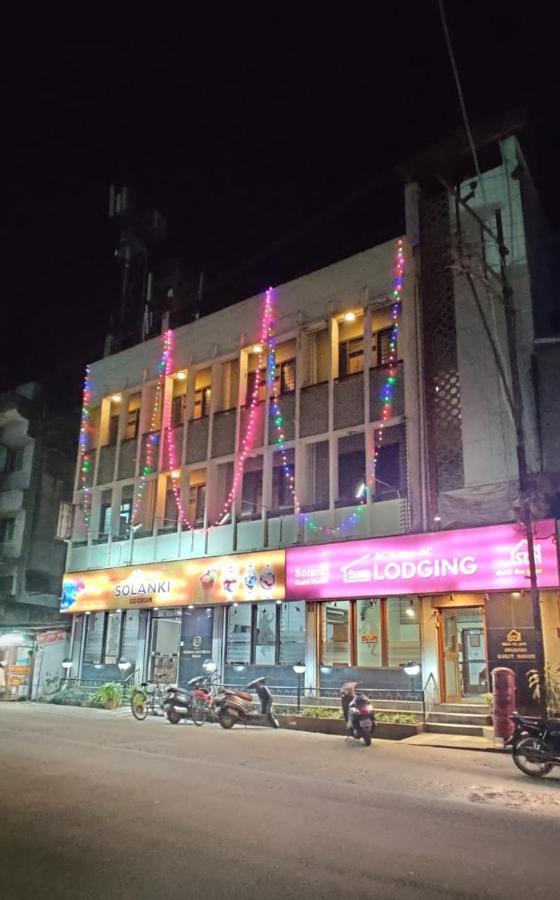 Solanki Guest House Kolhapur Eksteriør bilde
